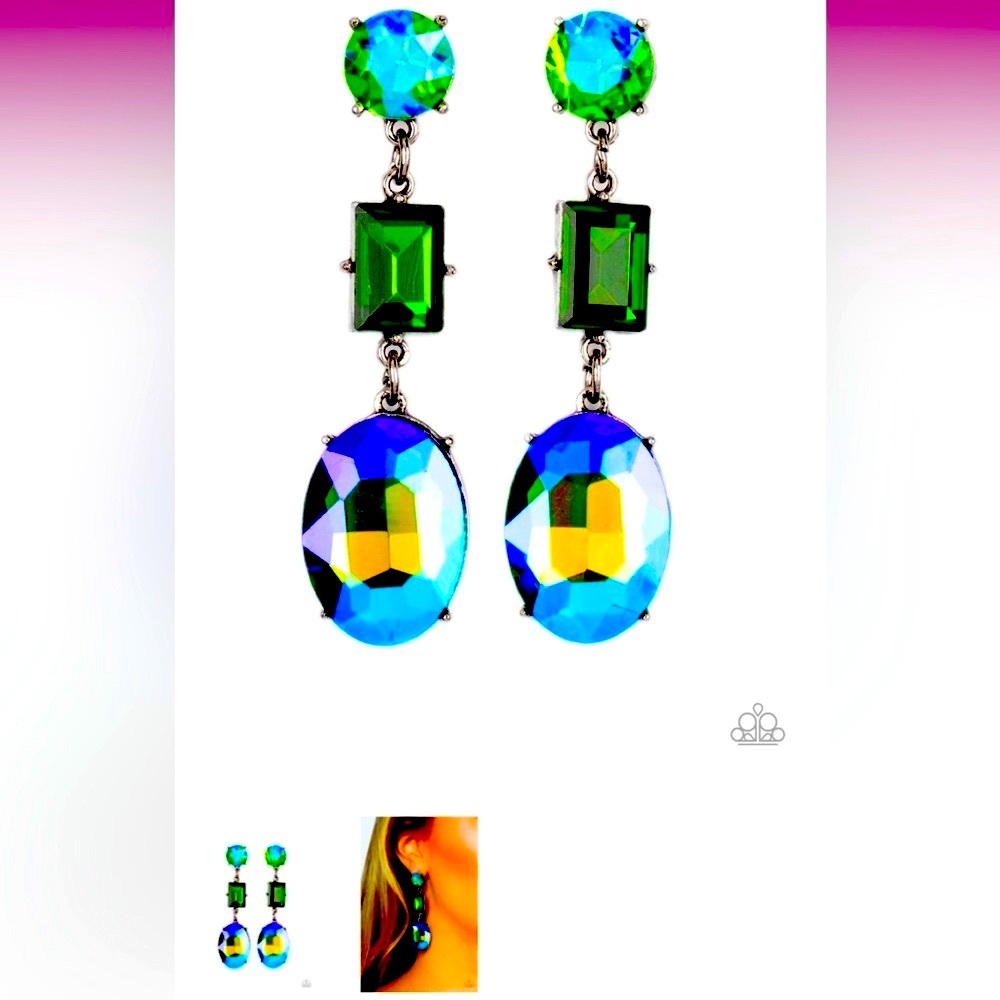 🟢💎🟢 “EXTRA ENVIOUS” GREEN POST EARRINGS ~ PAPARAZZI❗️STUNNING❗️🟢💎🟢 - Picture 3 of 4